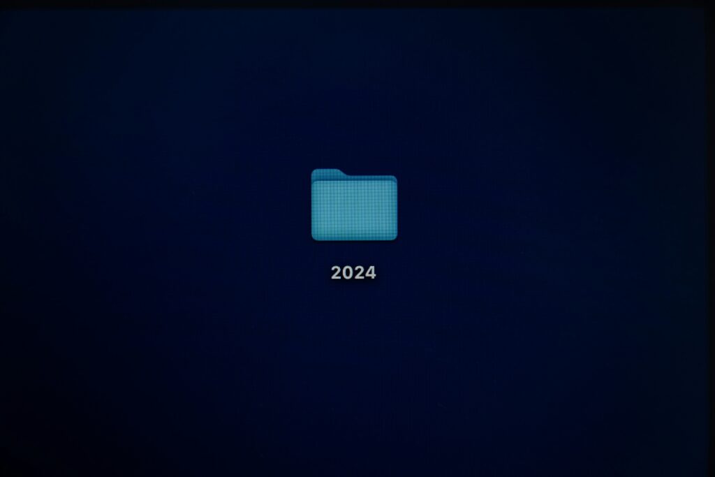 Illustration of a stock chart overlaid with volume profiles and highlighting thick price ranges