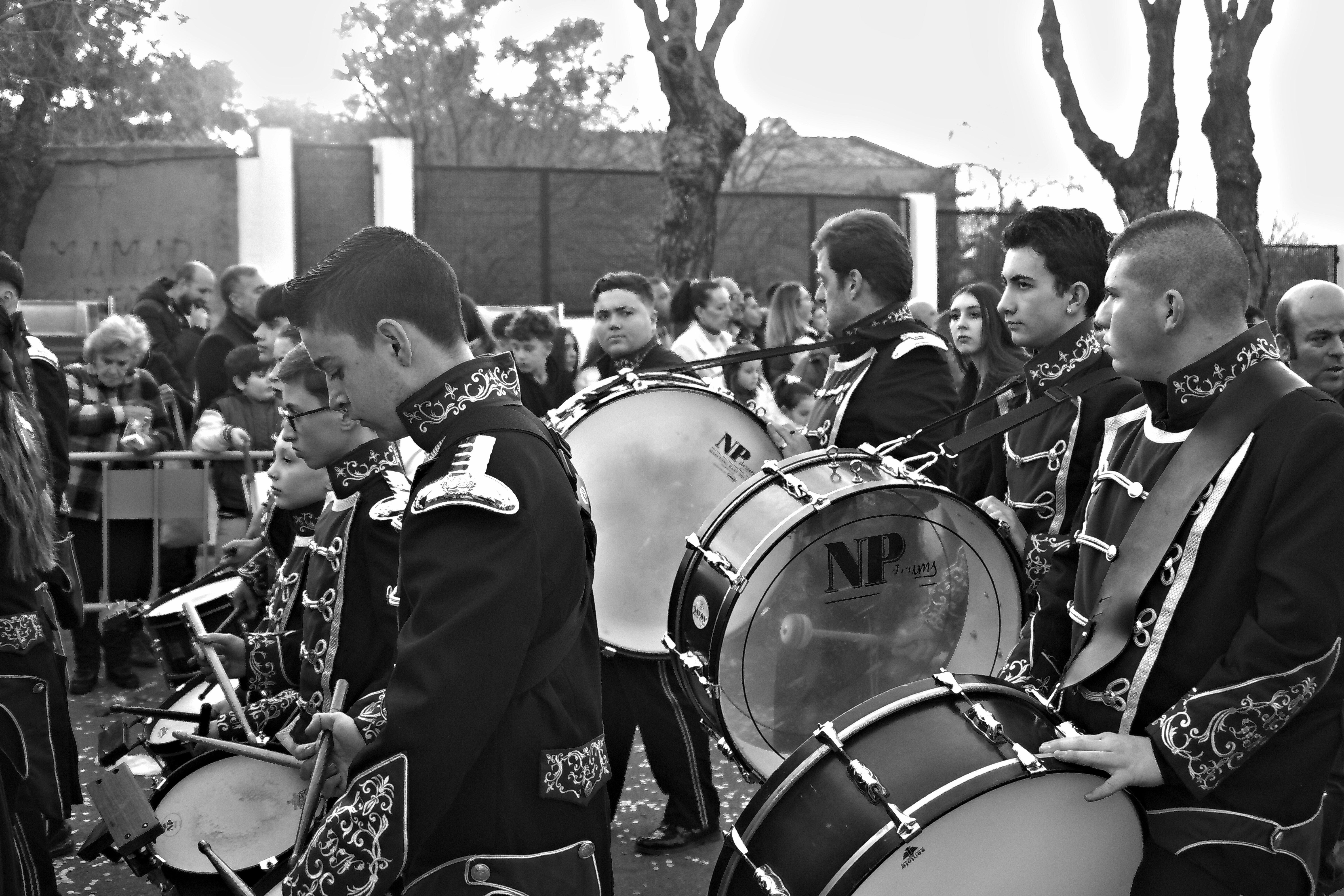 ボリンジャーバンドの±3σにタッチしたローソク足を示すチャート